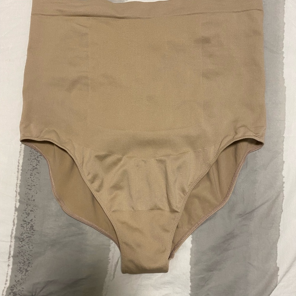 Brief shapewear
